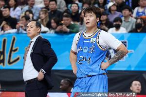 记者：这比赛太有节目了 北京先卖个破绽 最后还是没把坑填上