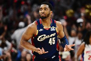 骑士抢七战3人20+队史首次！米切尔26分 阿伦&梅里尔均贡献23分