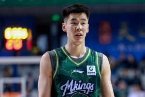 郭昊文：想在LA打球 月底去一支NBA球队试训 下个月还有3-4支球队